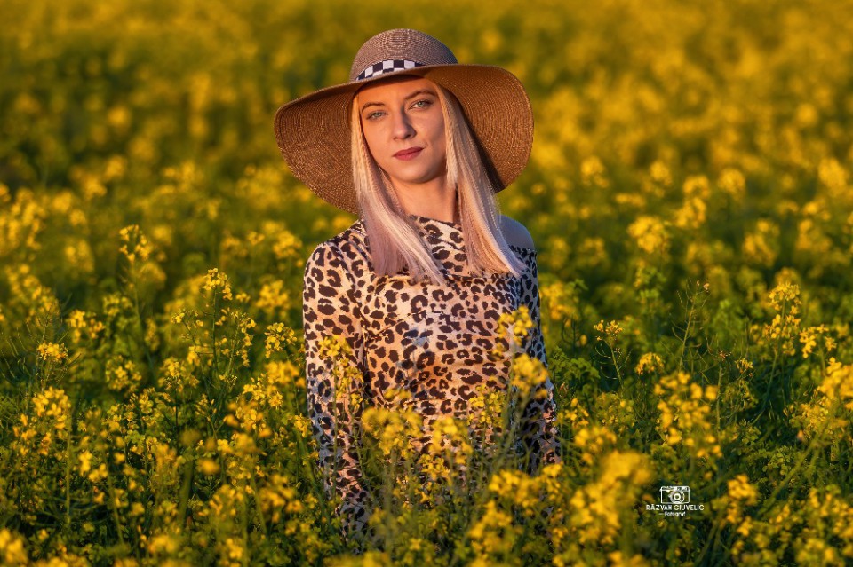 Razvan Ciuvelic PFA,Fotograf Autorizat fotografie timis