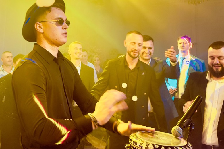 Dj Mavix Show