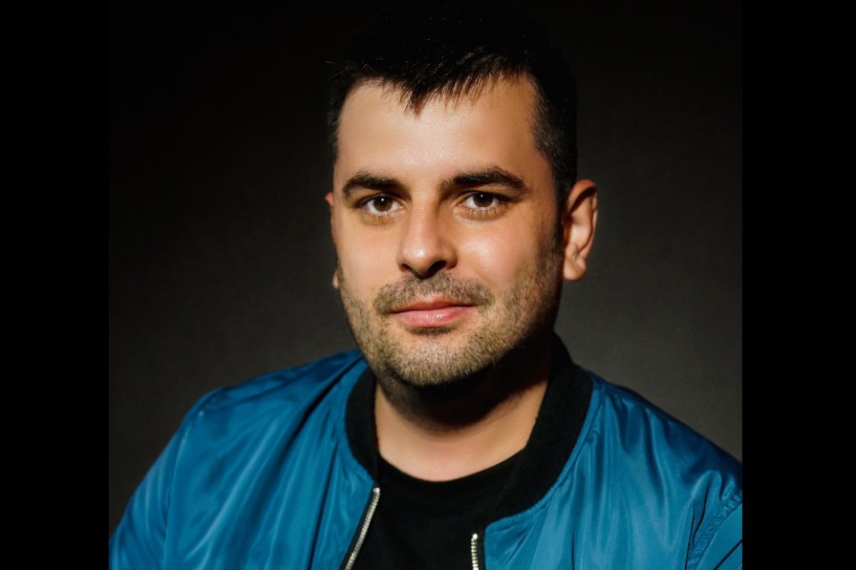 Razvan Ciuvelic PFA,Fotograf Autorizat