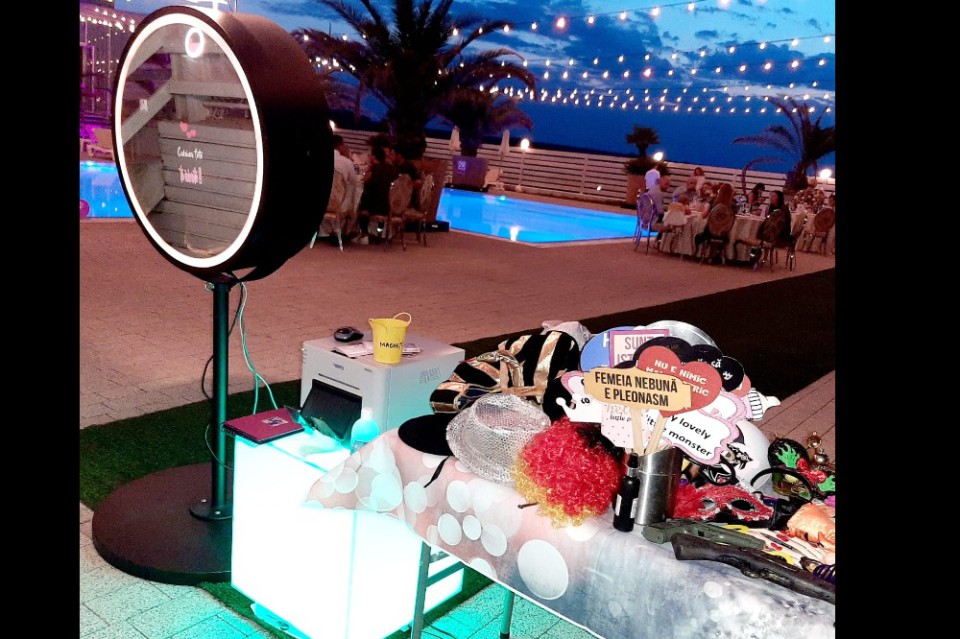 Famous Events-photobooth, Videobooth 360 & fum greu