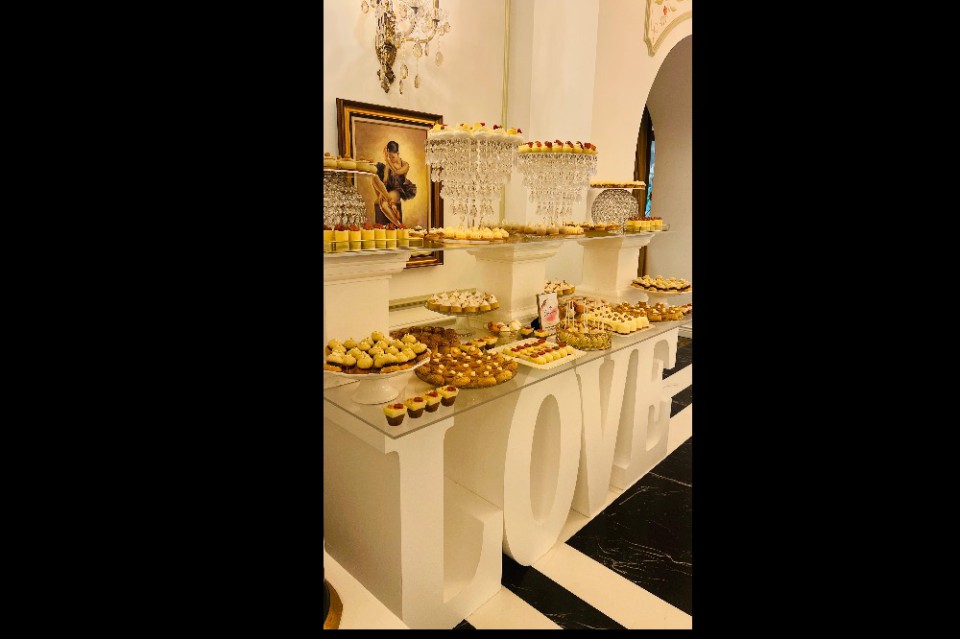 LUSH EVENTS & DISTRIBUTION tort-prajituri bucuresti