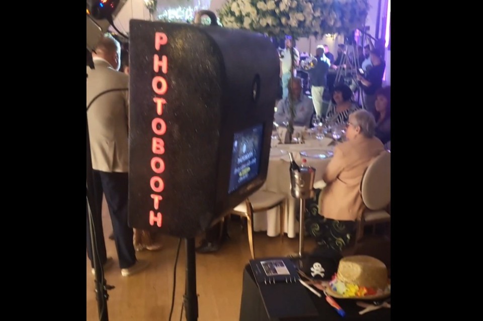 Onephotoboth experiente-unice bucuresti